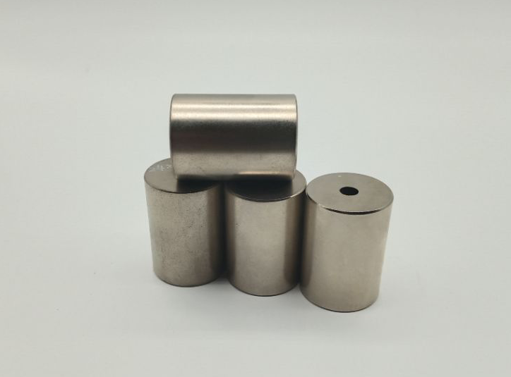 24 x 5 x 33.5mm radial neodymium ring magnet sample image