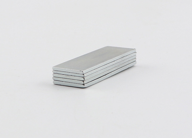 Long thin magnet neodymium magnet picture
