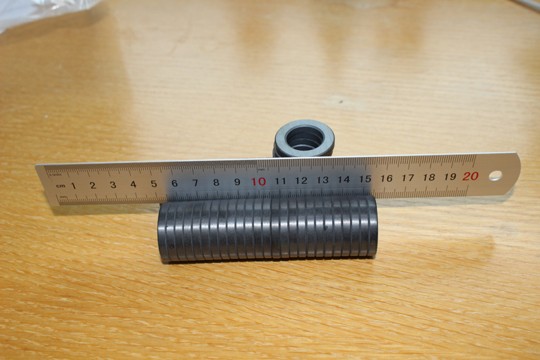 Radial multipole 12-pole ferrite 28.4 x 17.5 x 4 mm physical display