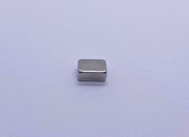 4.7x7x10mm n52 grade square magnet sample display