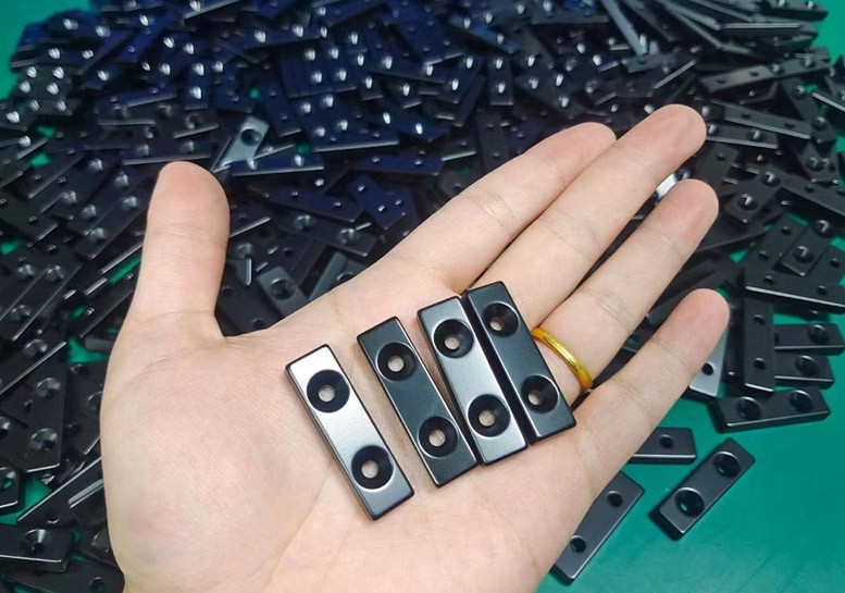 Rectangular neodymium magnets with 2 countersunk holes