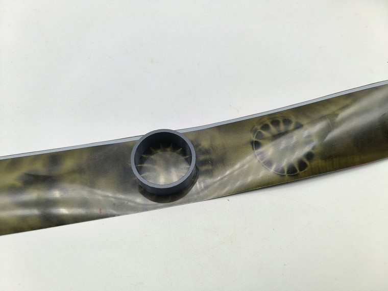 Inner diameter multipole magnetized ring magnet